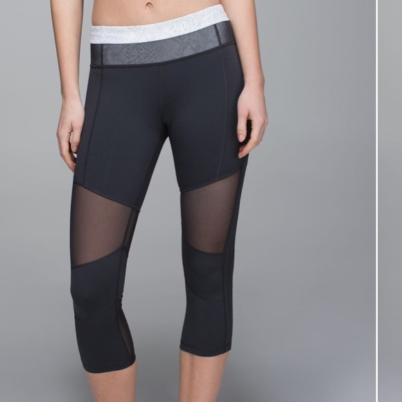 LuluLemon Mesh With Me Crop tights - Picture 2 of 8